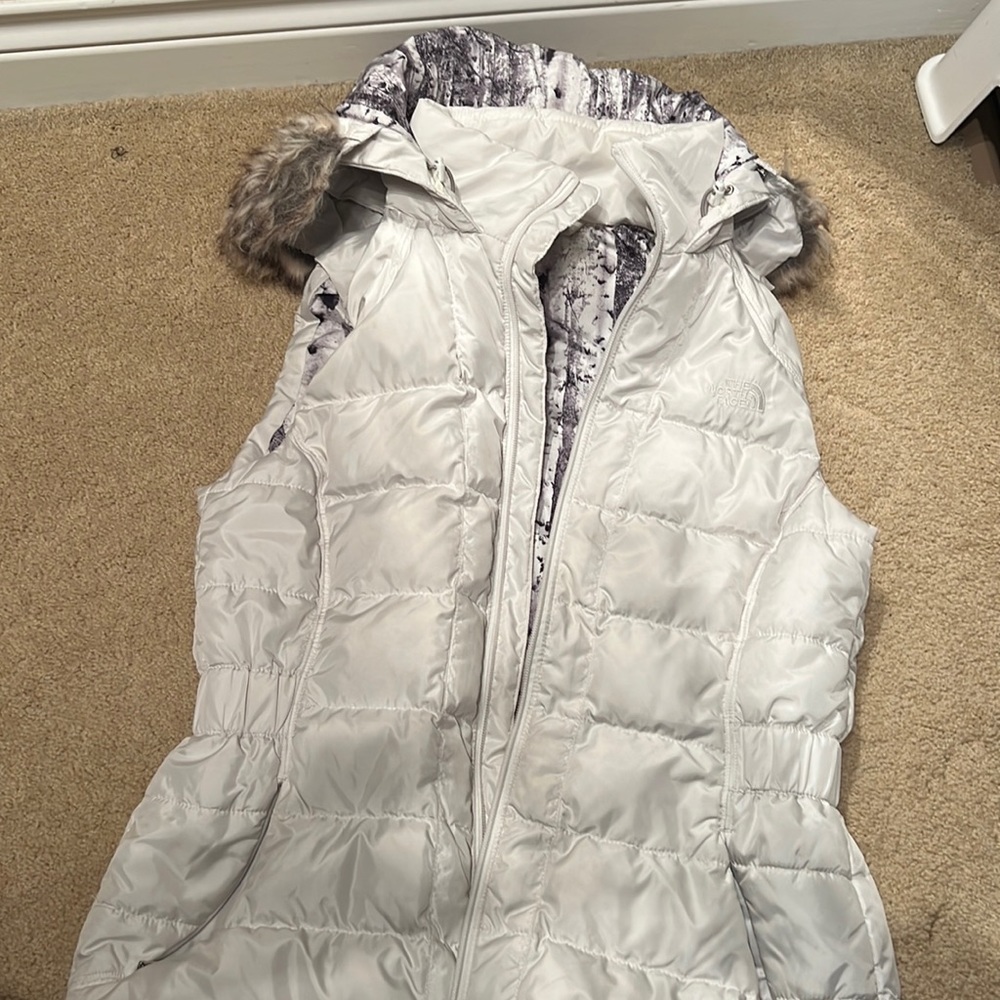 Cream vest - North Face with hood and zip off faux fur trim
